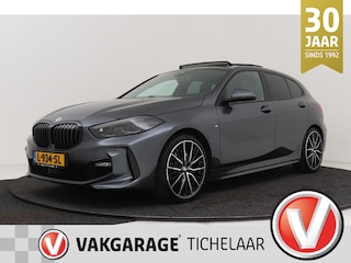 BMW 120i M Sport | CarPlay | Panoramadak | Org. NL | Sportstoelen | Stoelverwarming | Sfeer | Dealer onderh. |