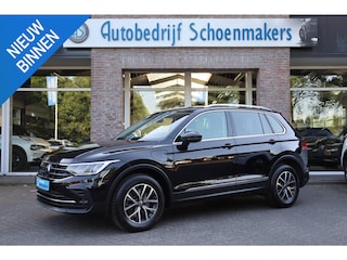 Volkswagen Tiguan 1.4 eHybrid Life Edition TREKHAAK-ELEK. CAMERA STUUR/STOELVERWARMING ELEK.LAADKLEP SFEERVERLICHTING CARPLAY NAVI DAB ENZ!