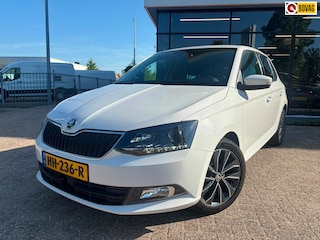 Skoda Fabia 1.0 MPI Edition|Cruise control|Smartlink
