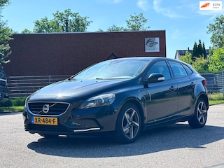 Volvo V40 1.6 T2 Kinetic Camera*Cruise*Airco*Trekhaak*LM velgen*6 versnelling*