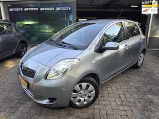 Toyota Yaris 1.3 VVTi Sol MMT | AUTOMAAT | 2E EIGENAAR | 12MND GARANTIE | AIRCO | LAGE KM |