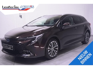 Toyota Corolla 2.0 team deutschland navigatie camera stoel/stuur-verwarming half-lederen bekleding apple-carplay private-glas lane-assist groot-licht assist stuurbediening