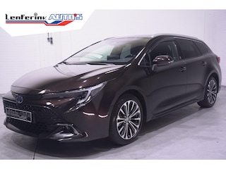 Toyota Corolla 2.0 team deutschland navigatie camera stoel/stuur-verwarming half-lederen bekleding apple-carplay private-glas lane-assist groot-licht assist stuurbediening