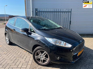Ford Fiesta 1.0 EcoBoost Titanium|Schaaft bij overschakelen|Airco|Cruise|PDC|