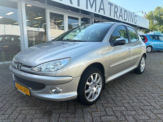 Peugeot 206 1.4 Forever , Nieuwe koppeling !!