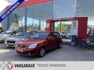 Kia Rio 1.4 X-tra,5 Deurs,5 Zits,Airco,Elektrischpakket,Stuurbekrachting,Centraledeurvergrendeling