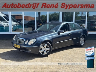 Mercedes-Benz E-klasse 200 K. Elegance | Trekhaak | Navi | Parkeersensoren | Cruise | Zeer nette staat!