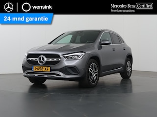 Mercedes-Benz GLA 200 Business Solution Luxury | Trekhaak | Stoelverwarming | Getint glas | Achteruitrijcamera |