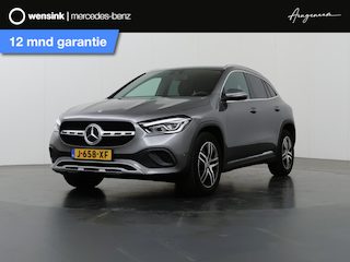 Mercedes-Benz GLA 200 Business Solution Luxury | Trekhaak | Stoelverwarming | Getint glas | Achteruitrijcamera |