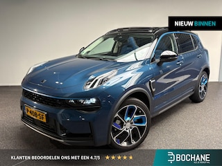 Lynk & Co 01 1.5 PHEV | Trekhaak | Camera | Panoramadak | Stoelverwarming | Elektrische achterklep |