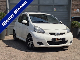 Toyota Aygo 1.0-12V Comfort Navigator Navigatie / Airco.