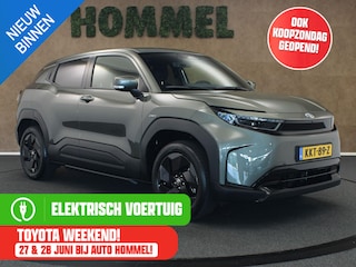 Toyota Urban Cruiser Dynamic 61 kWh DEMO AUTO - NIEUW MODEL - ORIGINEEL NEDERLANDSE AUTO - 3 FASE - PARKEERSENSOREN VOOR/ ACHTER - NAVIGATIE - DODEHOEK -DETECTIE - KEYLESS ENTRY/ START - 18 INCH WIELEN - CAMERA - CLIMATE CONTROL - VOORSTOELEN VERWARMD - STUUR VERWARMD