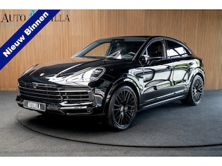 Porsche Cayenne 3.0 Pano Sport-chrono 360° Luchtvering Leer Navi ACC 22'' LM velgen Memory seats Bose Stuurverwarming Elektr. bedienbare achterklep PDC LM velgen Stuurverwarming Stoelverwarming Zwarte binnenhemel Climate CarPlay