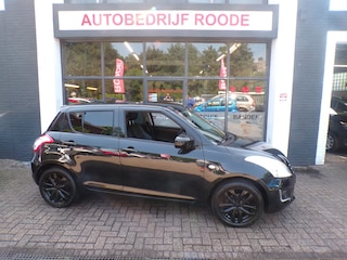 Suzuki Swift 1.2 Exclusive BLACKLINE ZEER MOOI, 1 EIGENAAR,NIUEWE APK !!! LET OP DONDERDAG EN VRIJDAG TROPEN TIJDEN VAN 07:00 tot 14:00 !!