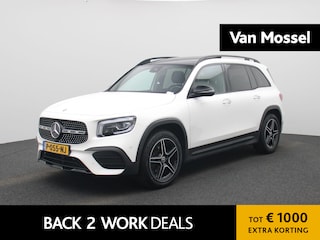 Mercedes-Benz GLB 200 Business Solution AMG | PANORAMA SCHUIFDAK | SFEERVERLICHTING | ACHTERUITRIJCAMERA | NAVIGATIE | STOELVERWARMING | TREKHAAK |