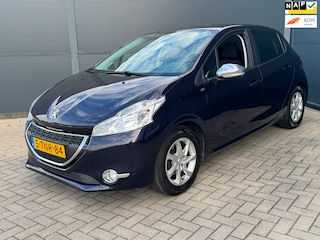 Peugeot 208 1.2 VTi Style / Airco / Navi / Nw Riem