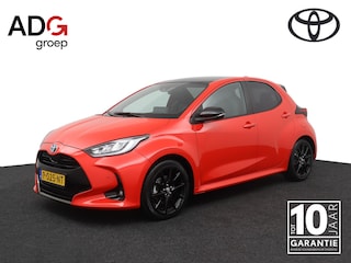 Toyota Yaris 1.5 Hybrid Executive | Navigatie |  Stoel en stuurverwarming | Panoramadak | Leder-stof bekleding |