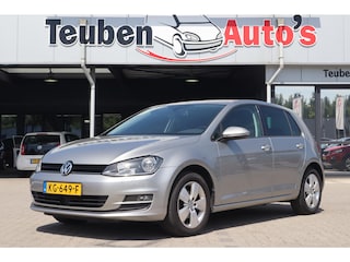 Volkswagen Golf 1.2 TSI Connected Series | Adaptive Cruise | Navigatie | Trekhaak