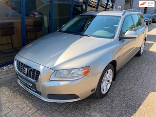 Volvo V70 2.5T Kinetic LPG G3 / TREKHAAK / YOUNGTIMER