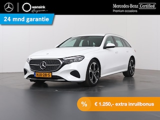 Mercedes-Benz Estate 300 e Luxury Line | Achteruitrijcamera | Winter Pakket | 19" lichtmetalen velgen | Apple Carplay |