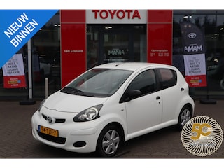 Toyota Aygo 5-DEURS AIRCO LAGE-KMSTAND!