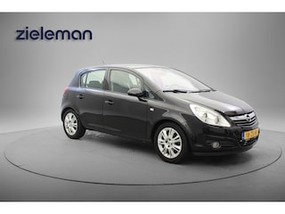 Opel Corsa 1.4 16V Cosmo - Airco, Cruise, Trekhaak