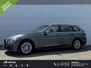 BMW 3-serie Touring 318i Executive / Navigatie / Climate Control / Trekhaak / Origineel Nederland NAP / Volledig onderhouden /