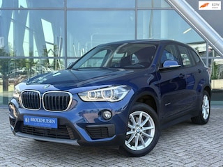 BMW X1 SDrive18i Centennial High Executive Automaat / Trekhaak / Navigatie