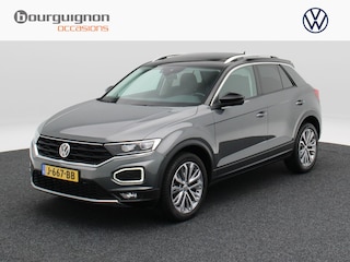 Volkswagen T-Roc 1.5 TSi 150 Pk Style | Trekhaak | Panorama dak | Adaptive Cruise | Parkeersensoren | Climatronic | CarPlay | 18 Inch | 49.300 Km !!