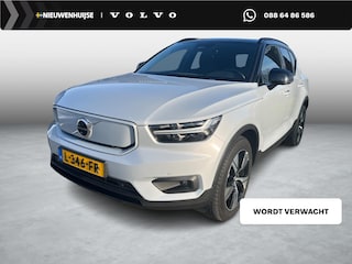 Volvo XC40 Recharge P8 AWD R-Design | Trekhaak | Panoramadak | Harman Kardon Audio | 360 Graden Camera | Parkeersensoren | Keyless Entry | Elektrische Achterklep | Navigatie | Cruise Control Adaptief | BLIS