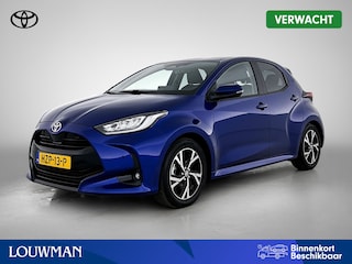 Toyota Yaris 1.5 Hybrid 115 Dynamic Comfort Pack | BTW voertuig | Dodehoek detectie | Stoel+stuurverwarming | Parkeersensoren voor+achter | Apple CarPlay/Android Auto | Cruise Control Adaptive |