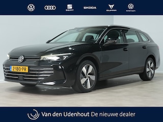 Volkswagen Passat Variant 1.5 eTSI 150pk DSG Business Trekhaak | Massage | Camera | Full-LED