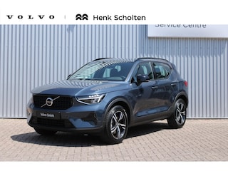 Volvo XC40 2.0 B4 Plus Dark | Google Services | Achteruitrijcamera | Harman/Kardon audio | Bestuurdersstoel met geheugenfunctie | Apple carplay | Android auto | Stoel/stuurwiel verwarming | Semi elektrische trekhaak