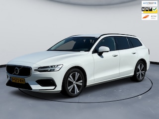 Volvo V60 2.0 B3 Momentum Advantage|Trekhaak|Carplay|Camera|