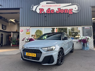 Audi A1 35 TFSI 3x S-line Carplay Stoelverw Afgevlakt stuurwiel twotone 180pk Erg mooi!