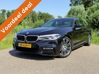 BMW 520i High Executive M-Sport / Automaat / Camera / Climate Control / Goed Onderhouden / Navi / CC / PDC / NAP