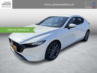 Mazda 3 HB 2.0 e-SkyActiv-X 180 M Hybrid Comfort met Bose , Trekhaak, Leder, Bose, Adap.Cruise, Navi, Apple, LMV 18 Inch, Camera, PDC, Stuur/Stoelverwarming