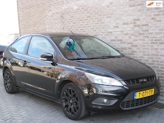 Ford Focus 1.6-16V Trend - Airco - Trekhaak -