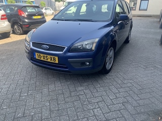 Ford Focus Wagon 1.6-16V Futura