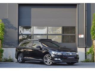 Volkswagen Passat Variant 1.4 TSI ACT Highline Business R NL auto | Panoramadak | Leer | Carplay