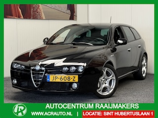 Alfa Romeo 159 SPORTSWAGON 1.7 T DISTINCTIVE CRUISE CONTROL CLIMATE CONTROL APPLE CARPLAY/ANDROID ACHTERUITRIJCAMERA 18"LICHTMETALEN VELGEN PDC ZEER MOOI !!