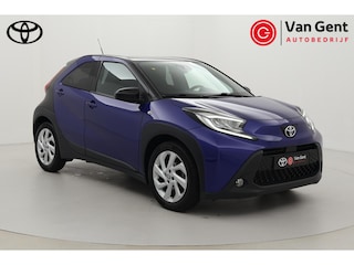 Toyota Aygo 1.0 VVT-i MT Pulse | Stoelverwarming | Keyless | Apple Carplay / Android Auto | Parkeersensoren voor/achter | Adaptive Cruise | LED | Clima | Camera | 17 inch | Privacy glas