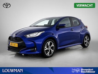 Toyota Yaris 1.5 Hybrid 115 Dynamic Comfort Pack | BTW voertuig | Dealer onderhouden | Dodehoek detectie | Stoel+stuurverwarming | Parkeersensoren voor+achter | Apple CarPlay/Android auto |