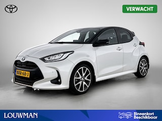 Toyota Yaris 1.5 Hybrid Executive Limited | Stoelverwarming | Parkeersensoren voor+achter | Apple CarPlay/Android auto | Cruise control Adaptive | Climate control | Achteruitrijcamera |