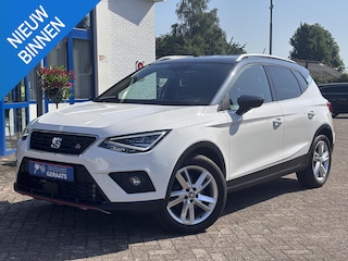 Seat Arona 1.5 TSI EVO FR l Trekhaak, LED, Navigatie, Apple CarPlay/Android Auto, Multifunctioneel stuurwiel, Parkeersensoren achter, Dealer onderhouden, Zeer nette wagen!