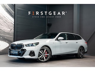 BMW 5-serie Touring 540d xDrive *M-Sport Pro / Panorama / Harman-Kardon / HUD / Surround-view*