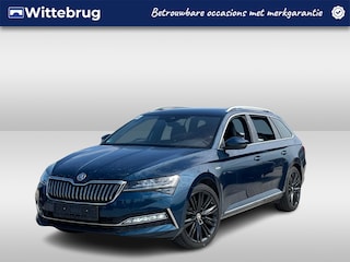 Skoda Superb Combi 1.4 TSI 218pk DSG iV Laurin & Klement / Panoramadak / Leer / Stoelventilatie & Memory Seats / Matrix LED / Elek Achterklep met Virtual Pedal / Virtual Cockpit / 360 Camera / Smart Link / 19" LMV