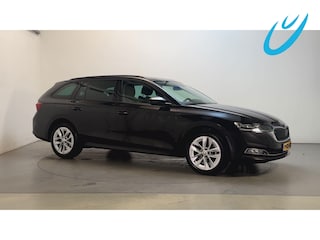 Skoda Octavia Combi 1.5 e-TSI DSG 150pk Business Edition Plus Stoelverwarming Parkeersensoren Adaptive Cruise Navigatie