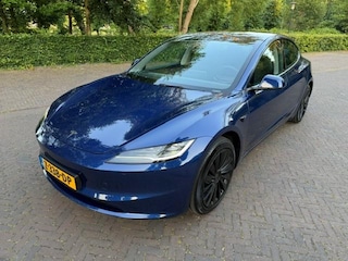 Tesla Model 3 RWD 60 kWh Highland Nieuw Model/Trekhaak/Pano/Leer/Fabrieksgarantie