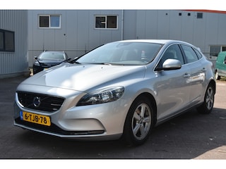 Volvo V40 1.6 T4 Momentum. Origineel Nederlands!!